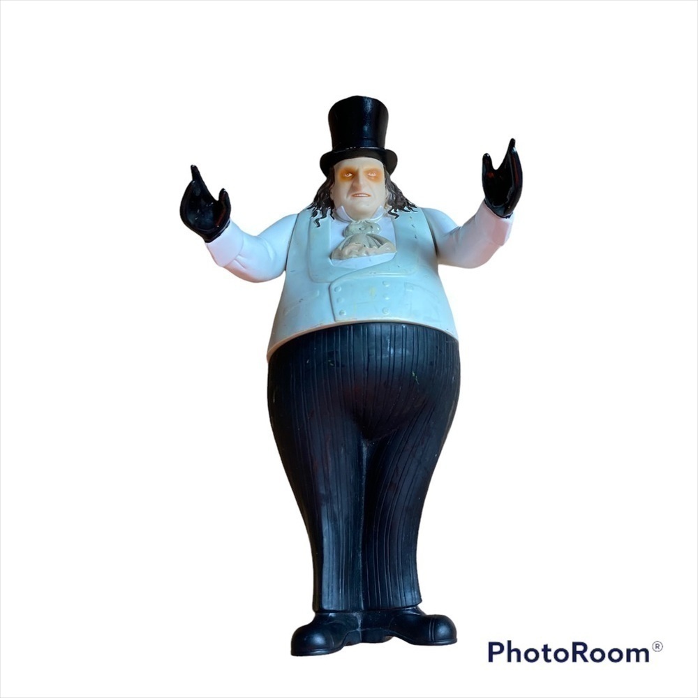 Vintage Batman Returns Penguin Action Figure DC Danny Devito Kids Toy